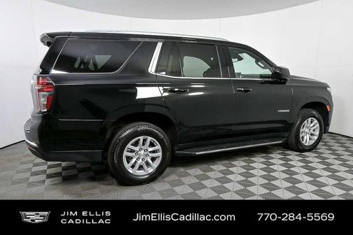 2025 Chevrolet Suburban LT