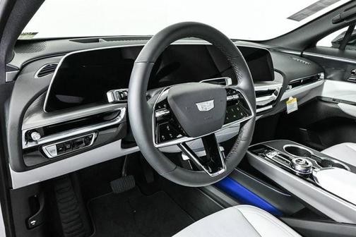 2025 Cadillac LYRIQ Luxury