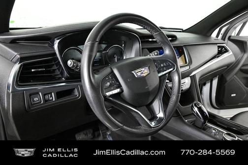 2021 Cadillac XT6 Luxury FWD