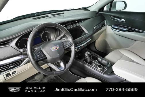 Crystal White Tri-Coat 2019 Cadillac XT4 Luxury
