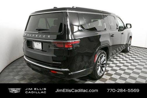 2023 Jeep Wagoneer L Series III