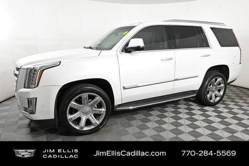 2017 Cadillac Escalade Luxury
