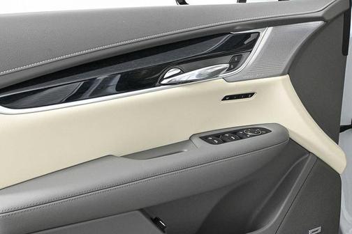 2025 Cadillac XT6 Premium Luxury FWD