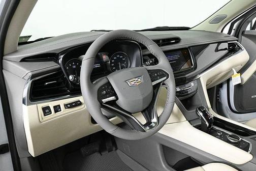 2025 Cadillac XT6 Premium Luxury FWD