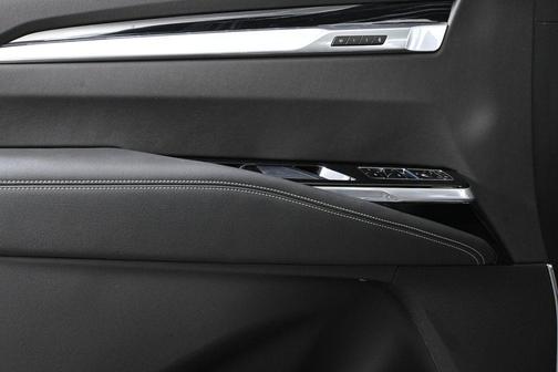 2025 Cadillac Escalade ESV Sport