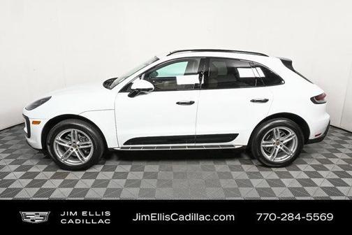 2023 Porsche Macan T