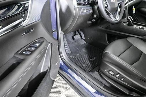 2025 Cadillac XT6 Premium Luxury FWD