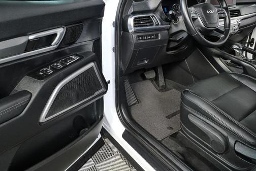 2022 Kia Telluride LX