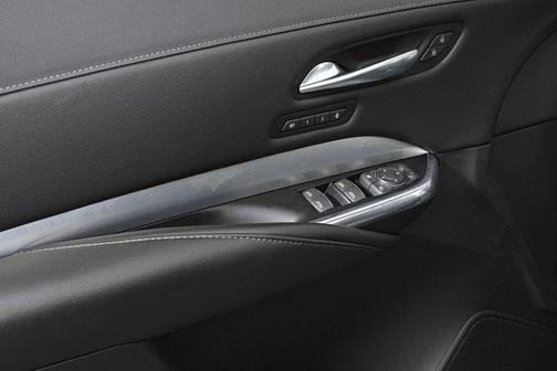 2021 Cadillac XT4 Premium Luxury