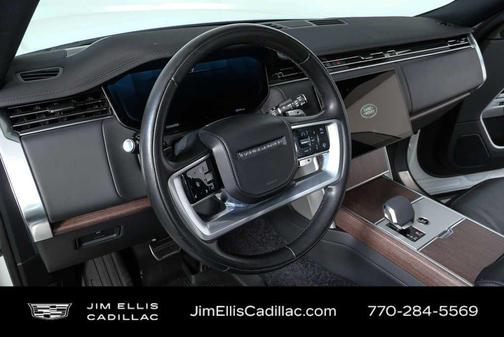 Fuji White 2024 Land Rover Range Rover P400 SE