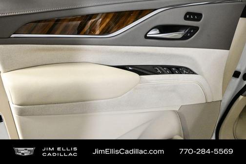 2024 Cadillac Escalade ESV Sport Platinum