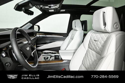 2025 Cadillac Escalade ESV Sport Platinum