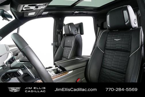 2025 Cadillac Escalade Sport Platinum