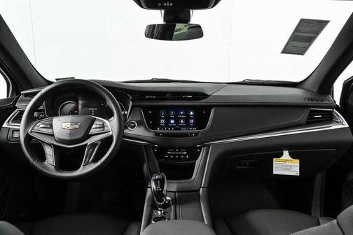 2025 Cadillac XT5 Luxury