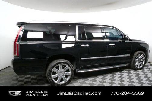 2017 Cadillac Escalade ESV Luxury