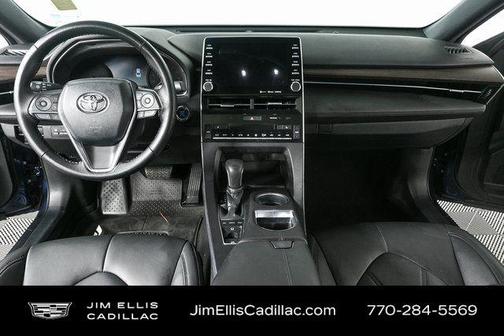 2020 Toyota Avalon XLE