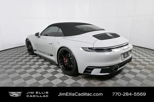 2023 Porsche 911 Carrera GTS