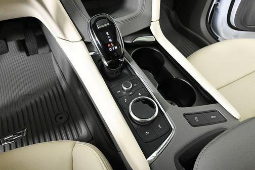2025 Cadillac XT6 Premium Luxury FWD