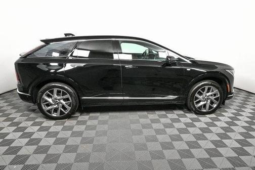 2025 Cadillac OPTIQ Luxury