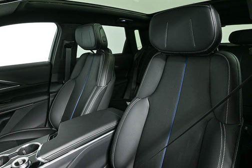2025 Cadillac LYRIQ Luxury