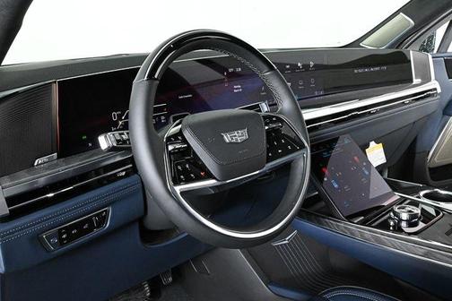2025 Cadillac Escalade IQ SPORT 2