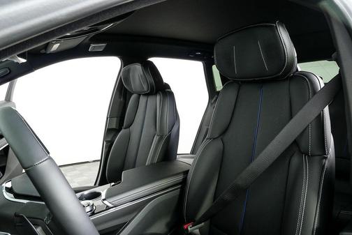 2026 Cadillac LYRIQ Premium Luxury