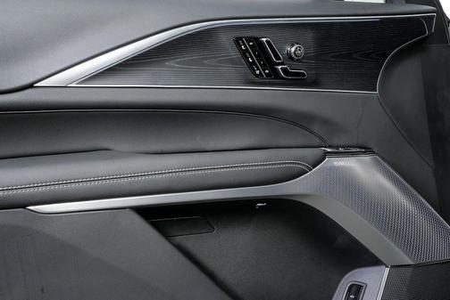 2026 Cadillac LYRIQ Premium Luxury