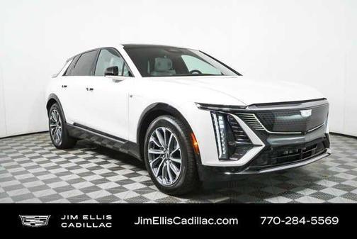 Crystal White Tri-Coat 2024 Cadillac LYRIQ Sport