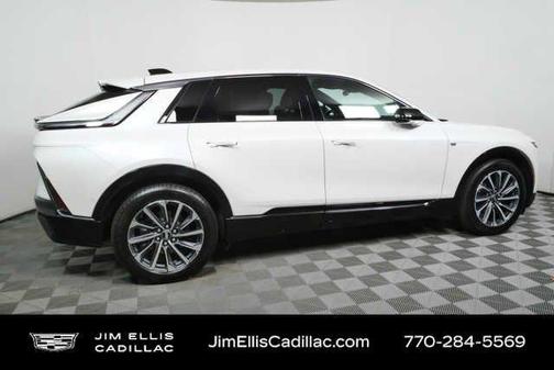 Crystal White Tri-Coat 2024 Cadillac LYRIQ Sport