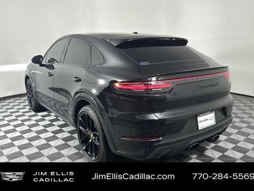 2022 Porsche Cayenne Turbo S