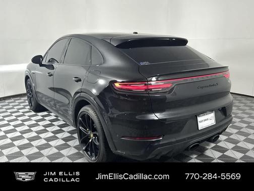 2022 Porsche Cayenne Turbo S