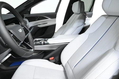 2025 Cadillac LYRIQ Luxury