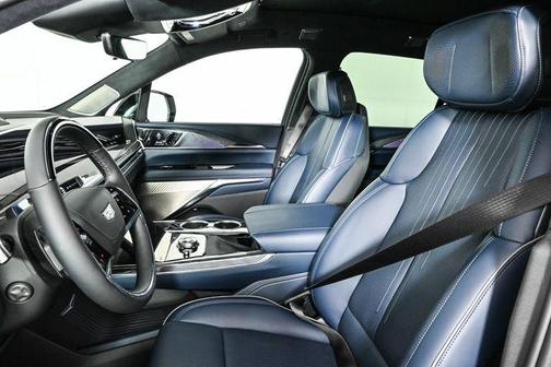 2025 Cadillac Escalade IQ SPORT 2