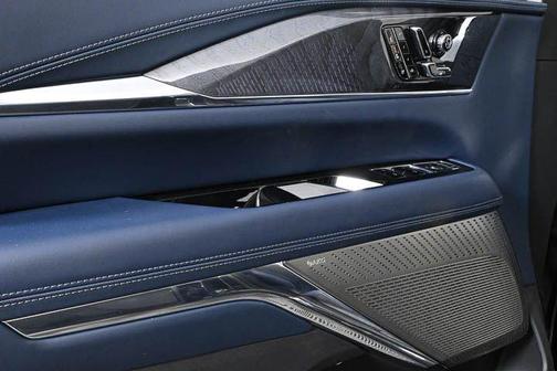 2025 Cadillac Escalade IQ SPORT 2