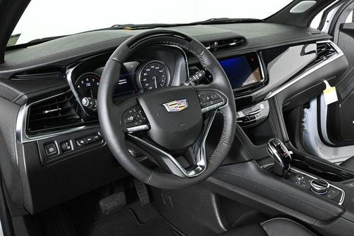 2025 Cadillac XT6 Premium Luxury FWD