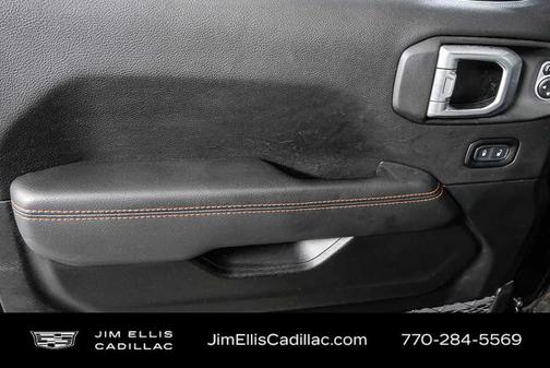 Black Clearcoat 2021 Jeep Gladiator Mojave