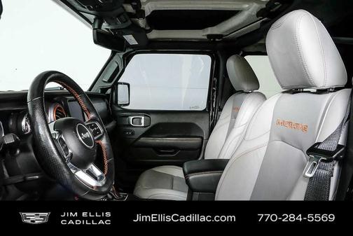 Black Clearcoat 2021 Jeep Gladiator Mojave