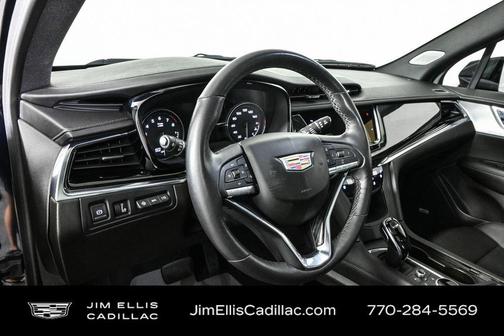 2022 Cadillac XT6 Premium Luxury FWD