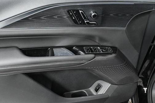 2025 Cadillac LYRIQ Luxury
