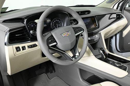 2025 Cadillac XT6 Premium Luxury FWD