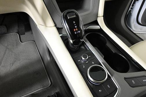 2025 Cadillac XT6 Premium Luxury FWD