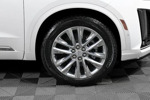2025 Cadillac XT6 Premium Luxury FWD