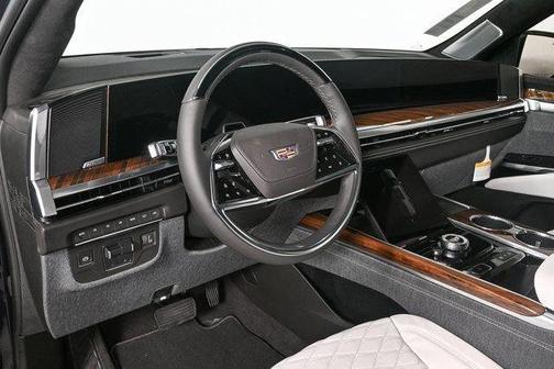 2025 Cadillac Escalade ESV Sport Platinum