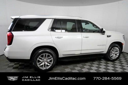 White Frost Tri-Coat 2023 GMC Yukon SLT