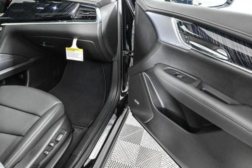 2025 Cadillac XT6 Premium Luxury FWD