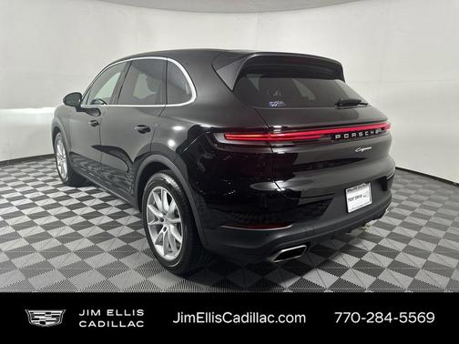 2024 Porsche Cayenne Base