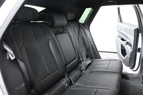 2025 Cadillac LYRIQ Sport