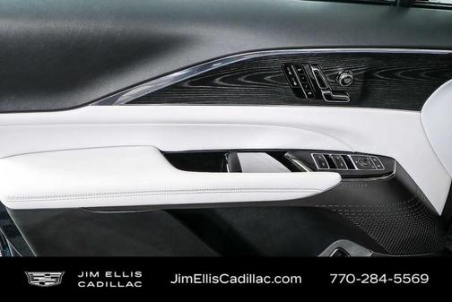 2024 Cadillac LYRIQ Sport