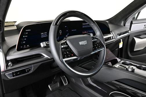 2026 Cadillac VISTIQ Platinum