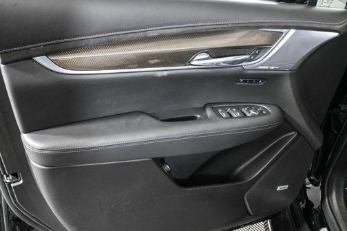 2023 Cadillac XT6 Sport AWD